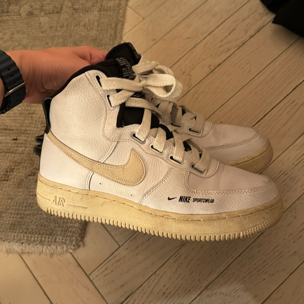 Special edition, Nike Air Force 1 high tops